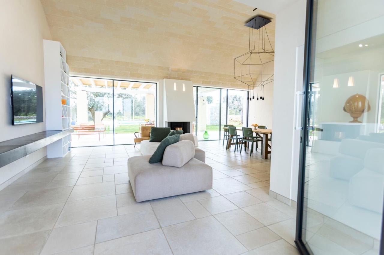 Dimora La Scaledda Bed & Breakfast Serranova ภายนอก รูปภาพ