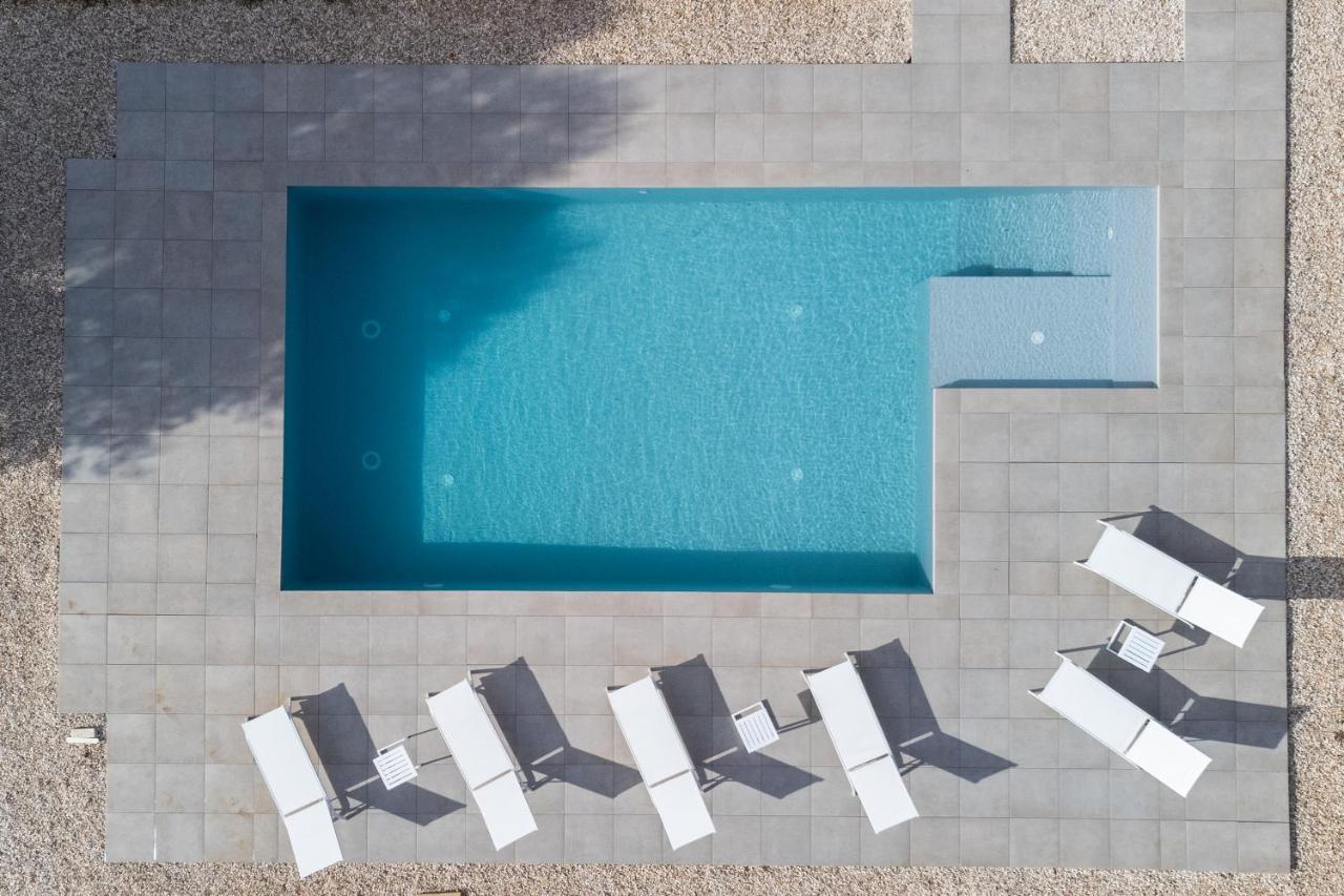 Dimora La Scaledda Bed & Breakfast Serranova ภายนอก รูปภาพ